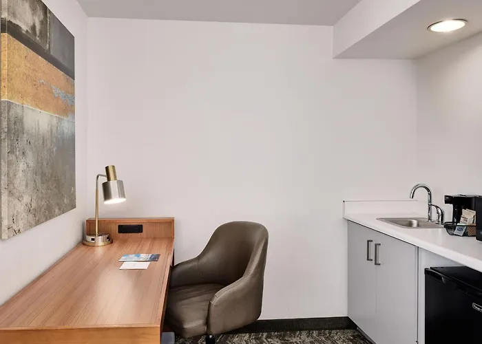 Hotel Springhill Downtown 3*