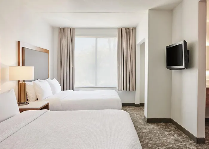 Springhill Downtown 3*