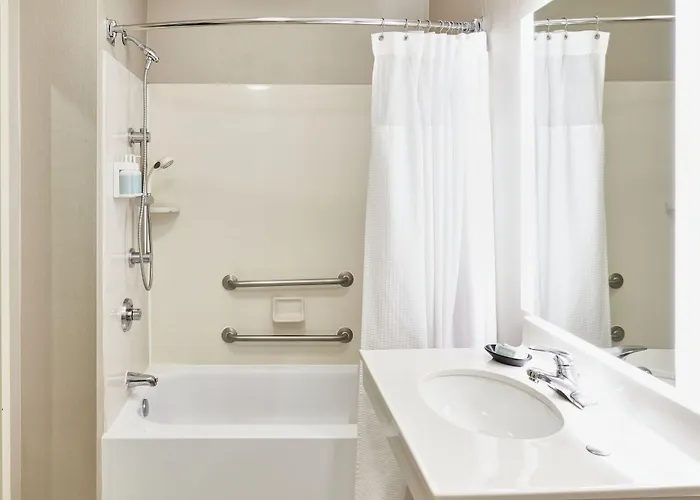 Springhill Downtown Hotel